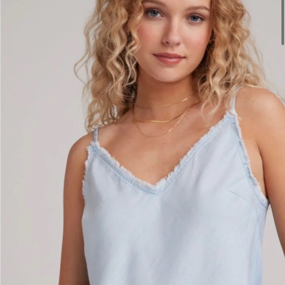 Cloth & Stone Anthropology 
Chambray V-Neck Tank Top L Distressed Frayed Denim - Picture 2 of 11